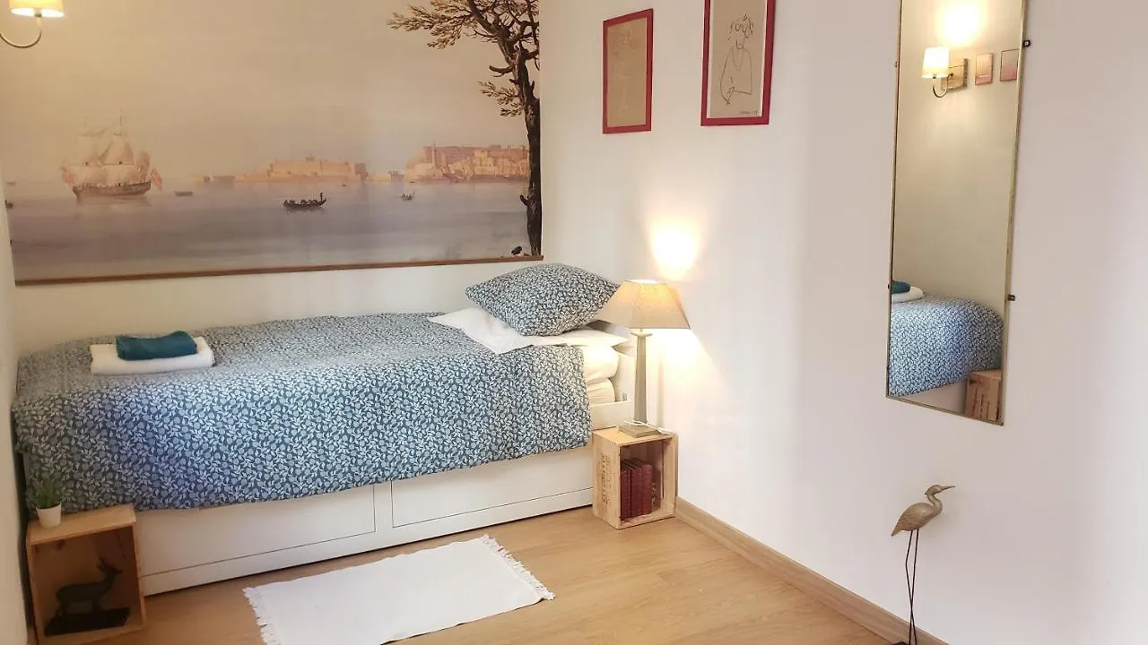 Quarto em Acomodações Particulares Maison Pour Vous - Tinyhouse Center Of Paris - Logement Insolite #Macabaneaparis